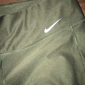 💚Nike leggings with mesh